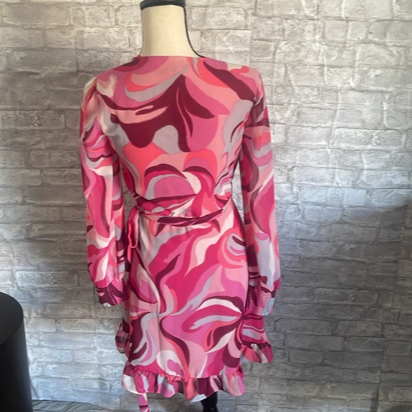NWT BAR III Wrap Dress with ruffle hem - Picture 2 of 3